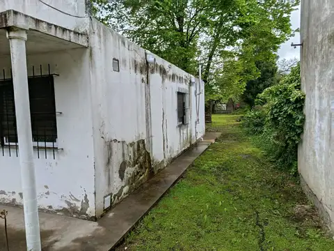 Casa 4 ambientes con 1 baño