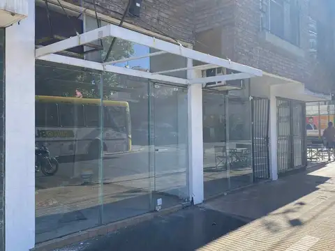 Local en Alquiler en Santa Fe, $ 500.000