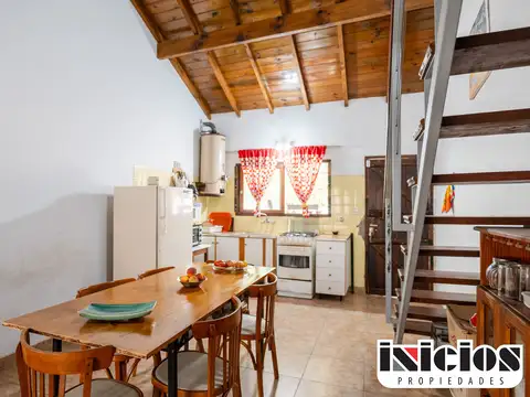 Casa 3 ambientes con 2 baños