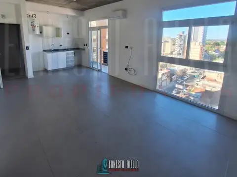 VENTA MONOAMBIENTE OFICINA / CONSULTORIO APTO PROFESIONAL, QUILMES CENTRO.