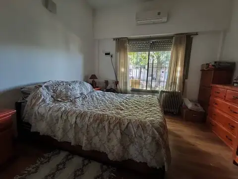 venta de casa multifamiliar de + departamento de 3 ambientes en planta alta