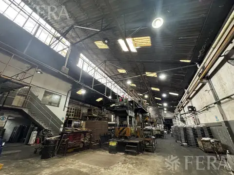 Venta de Nave industrial / Depósito / Galpón en Avellaneda