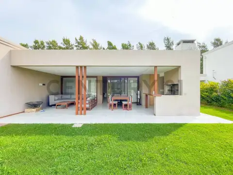 Casa en Venta en Club Miralagos, USD 390.000