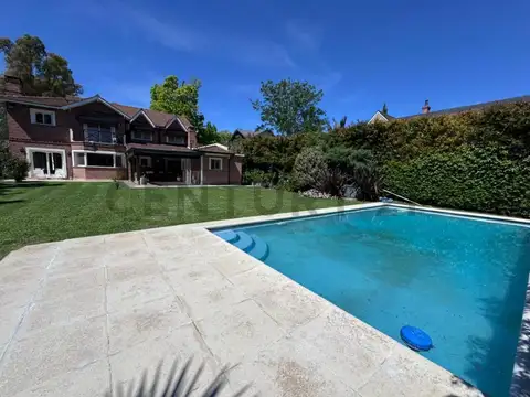 VENTA - CASA 5 AMBIENTES - 2 PISOS - PISCINA - COCHERA - QUINCHO - BARRIO SAN JORGE, DON TORCUATO