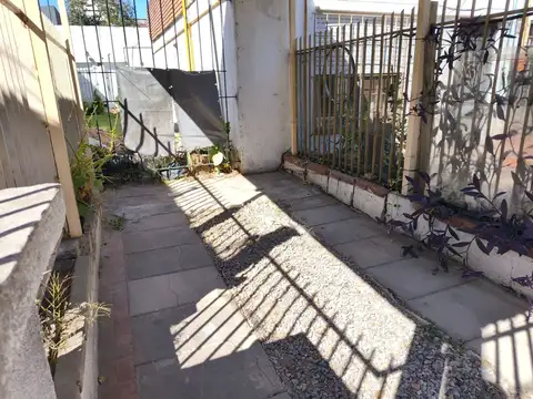 Depto Tipo Casa en Venta con 1 cocheras