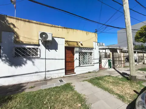 Depto Tipo Casa en Venta de 2 ambientes