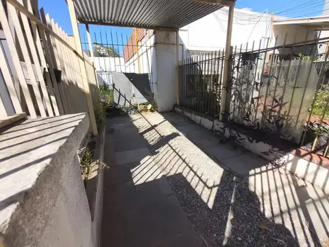 Depto Tipo Casa 2 ambientes con 1 baño