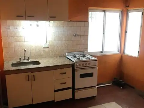 Depto Tipo Casa en Alquiler de 1 dormitorio