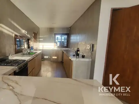 Casa en Alquiler en La Plata, $ 950.000