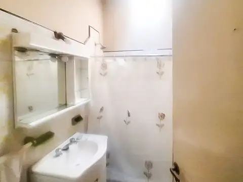 Casa 3 amb c/garage para 2 autos, quincho y pileta