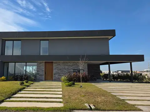 Alquiler Casa En La Alameda Canning