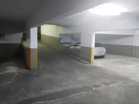 VENTA COCHERA SEGUNDO SUBSUELO CENTRO ASCENSOR