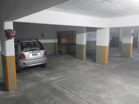 VENTA COCHERA SEGUNDO SUBSUELO CENTRO ASCENSOR