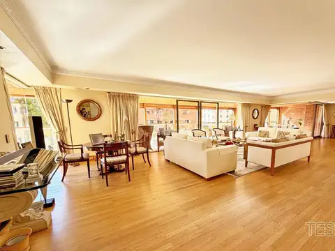 Departamento en Venta de 4 dormitorios