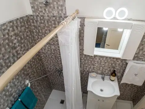 CASA DE 2 HABITACIONES Y 2 BAÑOS.TRINIDAD, CAPITAL