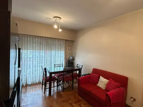 EXCELENTE DEPARTAMENTO 3 AMBIENTES FRENTE C/ BALCON CORRIDO