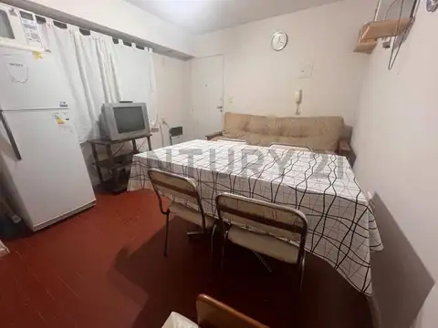 Querini entre Chiozza y San Juan , Piso 0