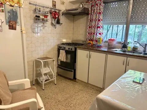 Depto Tipo Casa 4 ambientes con 2 baños