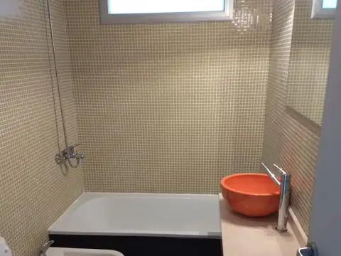 2 Ambientes con balcon - 5 AÑOS DE ANTIGUEDAD