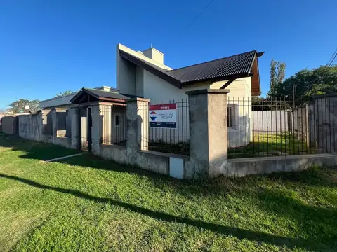 CASA EN VENTA EN PERGAMINO