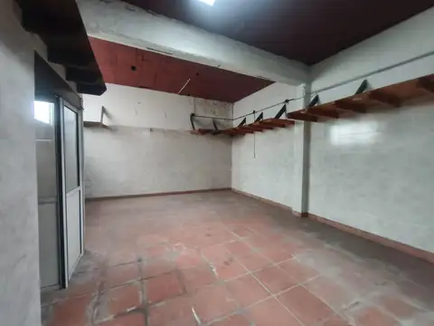 Local en Alquiler 45 años