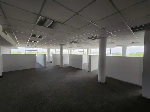 Av. Uruguay  al 2500