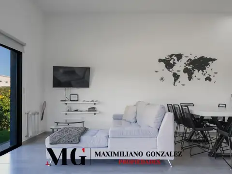 Casa en Venta con 1 cochera
