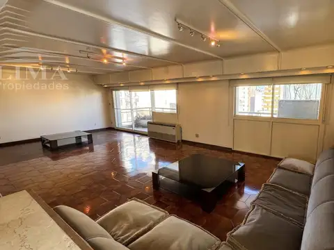 Departamento en Venta de 4 dormitorios