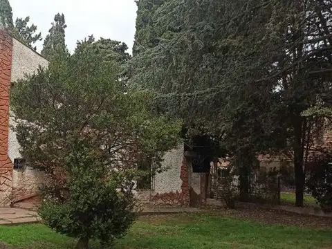 Quinta La Cenicienta en calle 40 al 5300 Plátanos