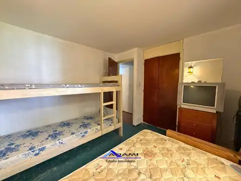 Depto Tipo Casa 4 ambientes con 2 baños