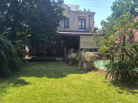 VENTA CASA 6 amb con Pileta Jardin TIGRE CHICO
