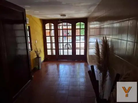 La Rioja e/ Zuviria y Hernández