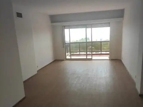 Departamento en Alquiler con 3 cocheras