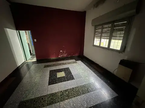 Casa en Alquiler en Moron Sur, $ 700.000