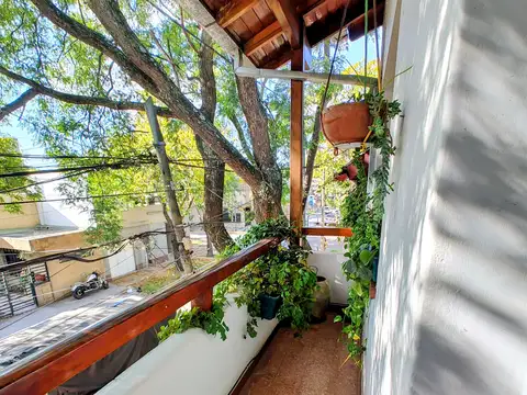Depto Tipo Casa en Venta 48 años