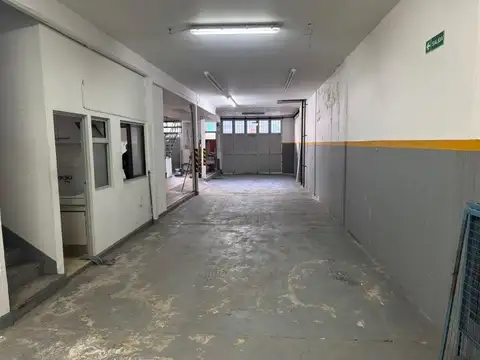 Galpon en Venta en Barracas, USD 240.000