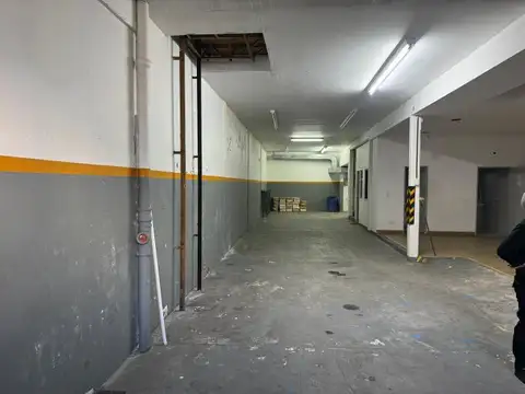 Avenida General Tomás De Iriarte 1500, Piso 0