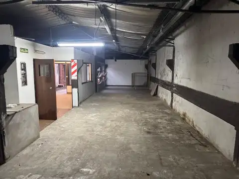 Avenida General Tomás De Iriarte 1500, Piso 0