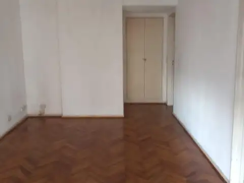 Departamento en Alquiler en Balvanera, $ 900.000