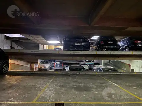 Hipólito Yrigoyen al 900