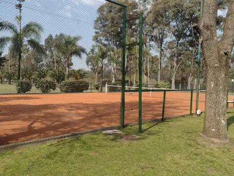 Casa en Venta con 4 cocheras