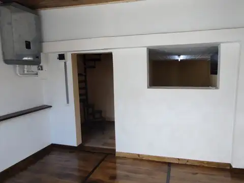 Depto Tipo Casa en Alquiler en Sarandi, $ 430.000