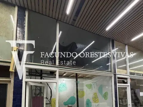 Local en Venta 60 años