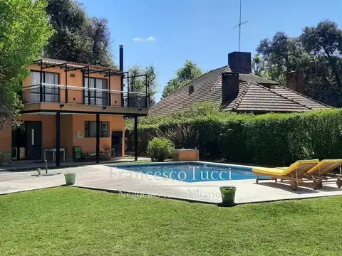Casa 5 ambientes con 4 baños