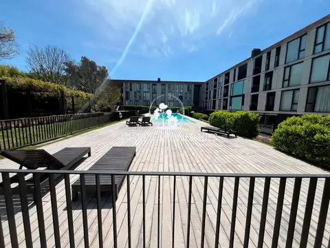 Departamento en ALQUILER con o sin muebles. Cochera. Club Bamboo. Pilar.