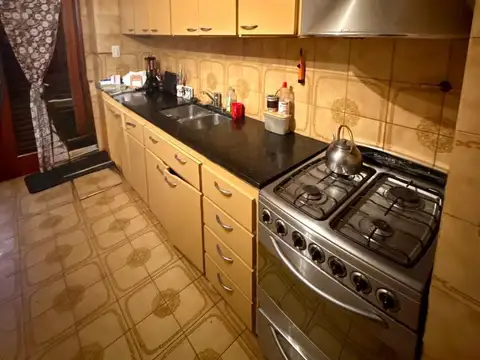 Casa 4 ambientes con 3 baños