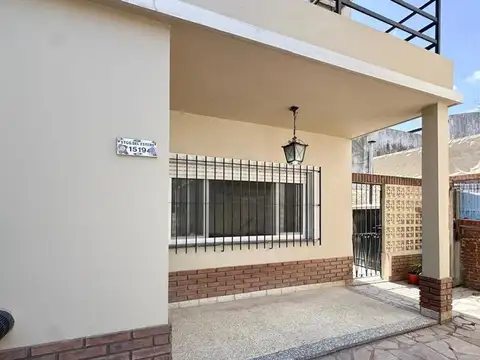 Depto Tipo Casa en Alquiler de 2 dormitorios