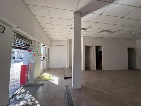 Local en Venta 65 años