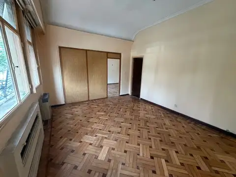 Departamento 6 ambientes con 1 baño