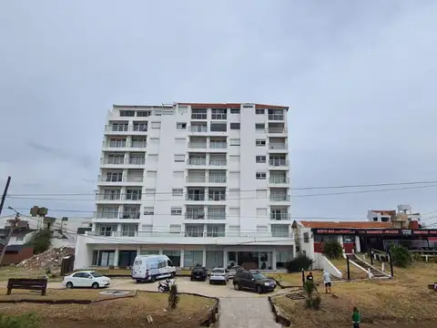 DEPARTAMENTO CUATRO AMBIENTES - GRAN VISTA AL MAR  - "ALMAR CONDOMINIO"